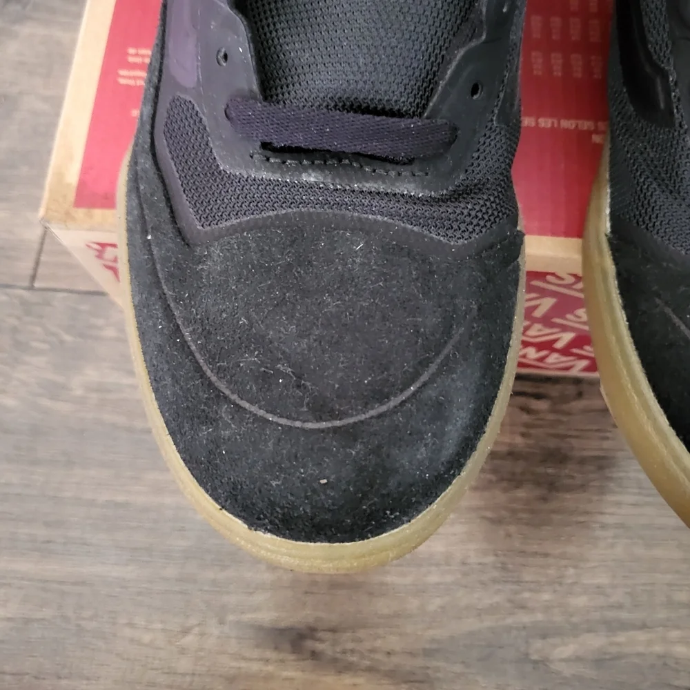 Vans Ave Pro Black Gum Bottom Men New Rare VN0A5HENB9M Skate Shoe NWT (2… - Picture 3 of 9